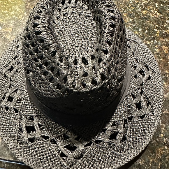 L*Space Jet Setter Beach Hat in Black - Picture 3 of 5